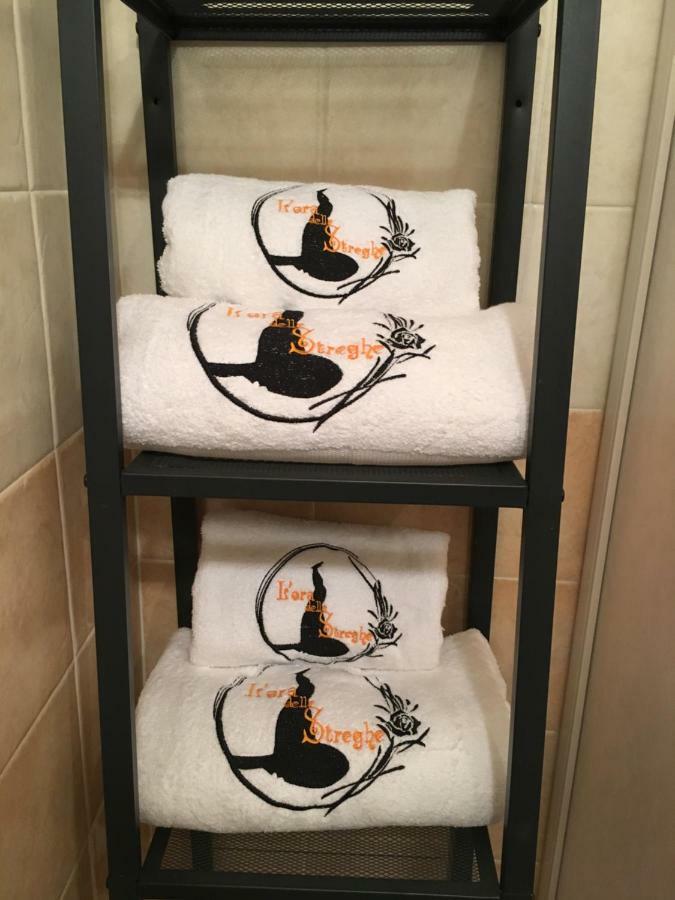 L'Ora Delle Streghe B&B Centralissimo Livorno Zewnętrze zdjęcie